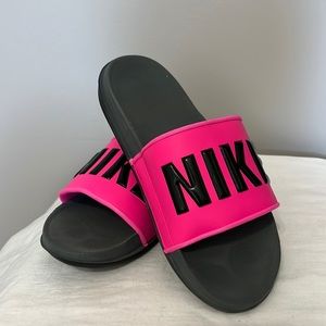 Nike Off-Court Slide Sandals